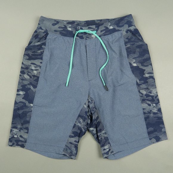 Lululemon T.H.E. Short 11" *Liner in Blue Camo Multi SIze Medium - Picture 2 of 8